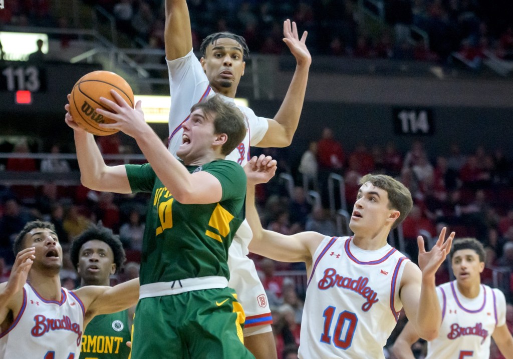 College Basketball Conference Tournament Betting Trends: Mid-Majors