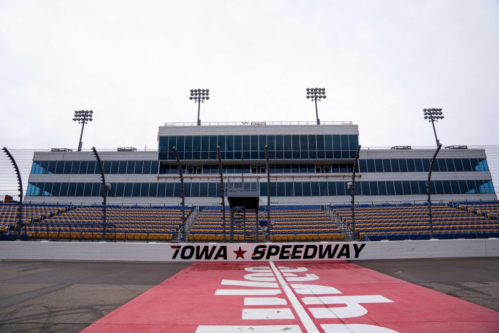 Iowa Corn 350 NASCAR Betting Odds and Predictions