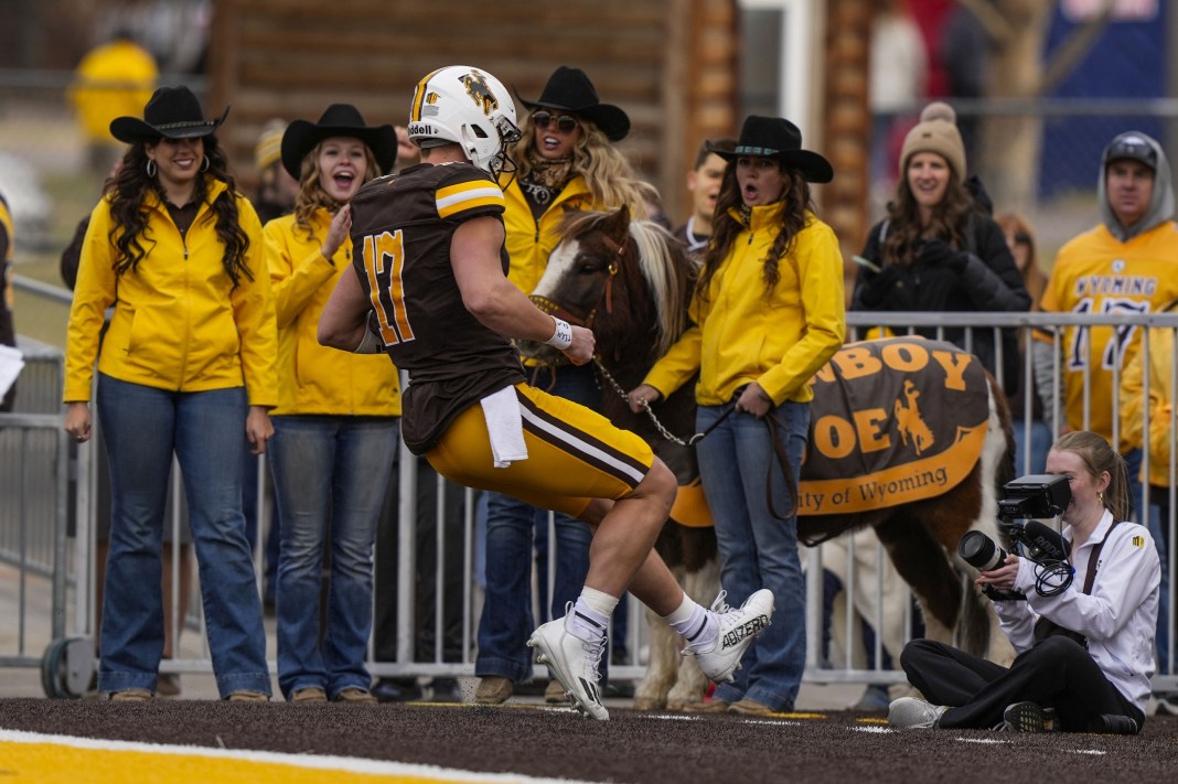 evan svoboda of the wyoming cowboys