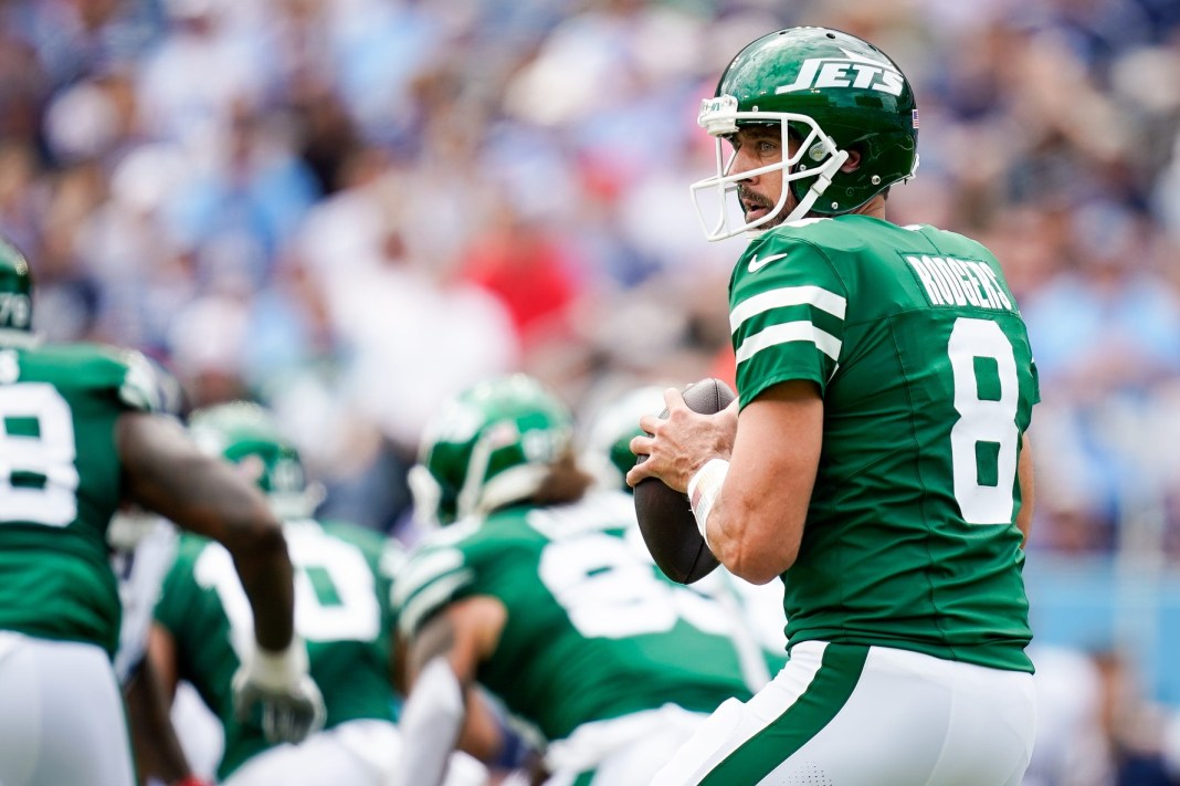 New York Jets quarterback Aaron Rodgers looks to pass against the Tennessee Titans in Week 2 of the 2024 NFL season.