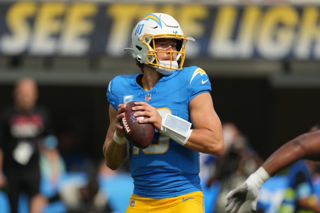 Los Angeles Chargers quarterback Justin Herbert (10) throws the ball in the second quarter against the Kansas City Chiefs at SoFi Stadium