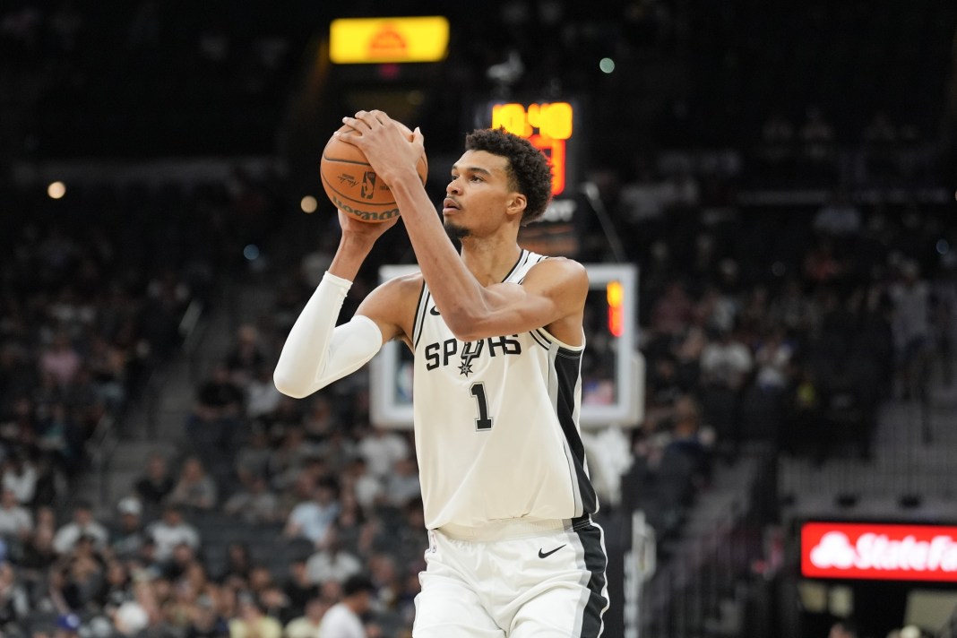 San Antonio Spurs 202425 Predictions and Odds VSiN