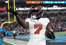Expert NFL Picks: Week 1 best bets, predictions, and player props from Zachary Cohen Tampa Bay Buccaneers running back Bucky Irving blows a kiss to the crowd after scoring a touchdown