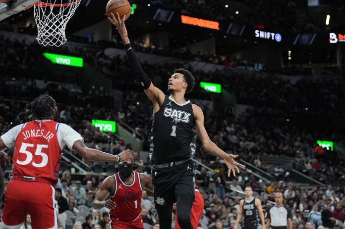 Spurs star Victor Wembanyama goes up for a shot against the Clippers during the 2024-25 NBA season.