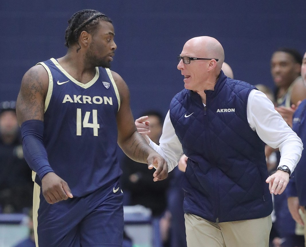 akron zips men's college basketball