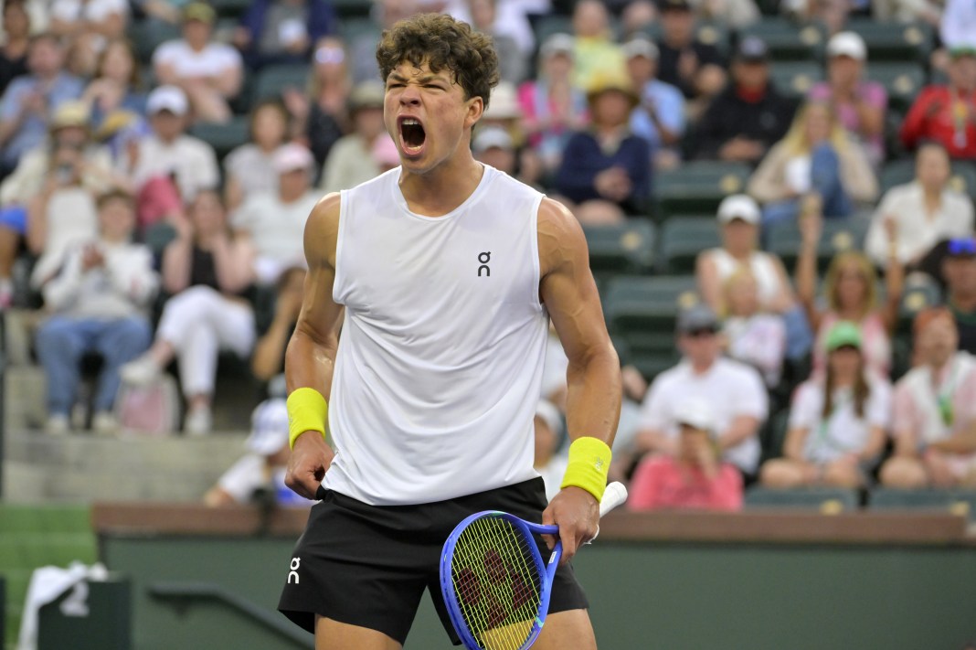 Ben Shelton celebrates a big point won against Karen Khachanov at Indian Wells 2025.