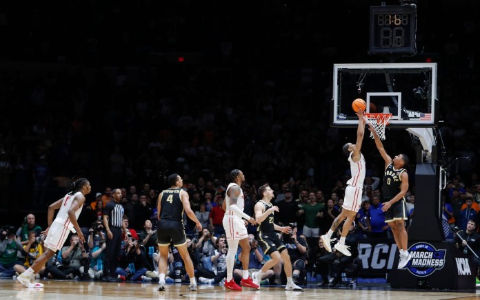 NCAA Tournament's Chalky Elite 8: Odds, Predictions & Best Bets7