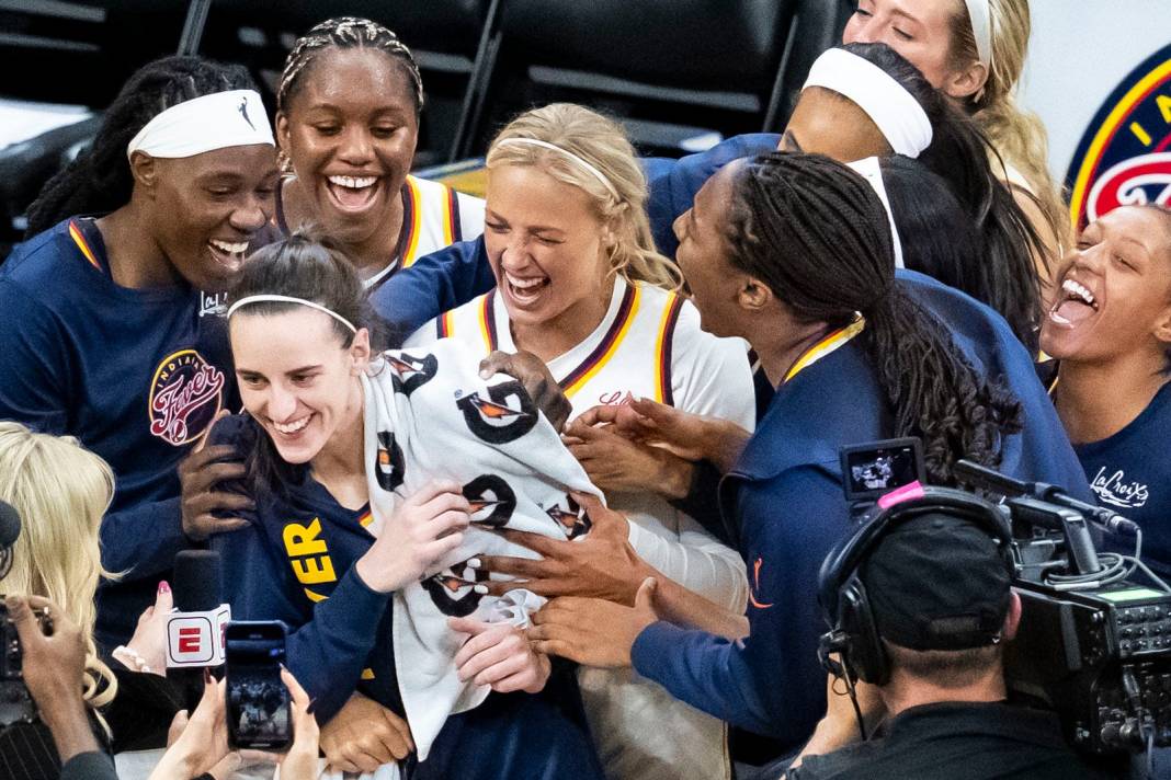 indiana fever caitlin clark sophie cunningham
