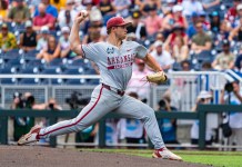 College World Series Semifinal Preview College World Series, Arknasas