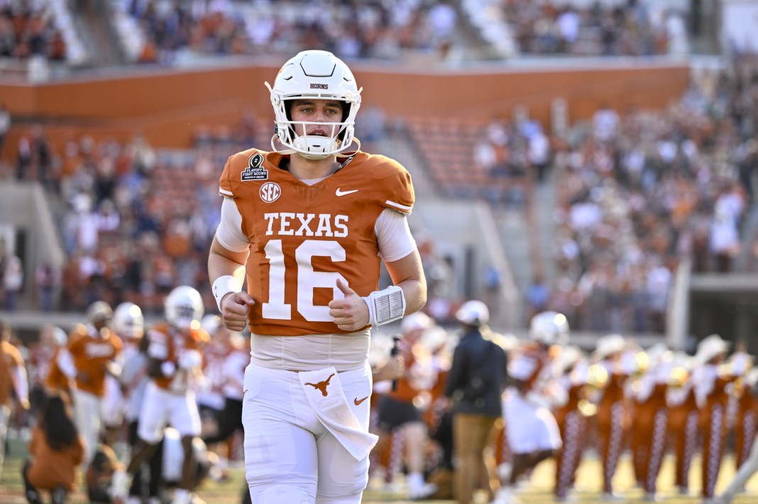Arch Manning, Texas, college football