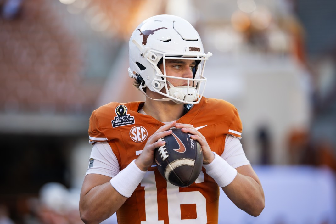 Arch Manning, Texas, college football