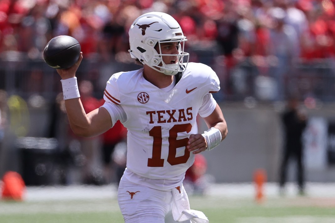 Arch Manning, Texas, college football