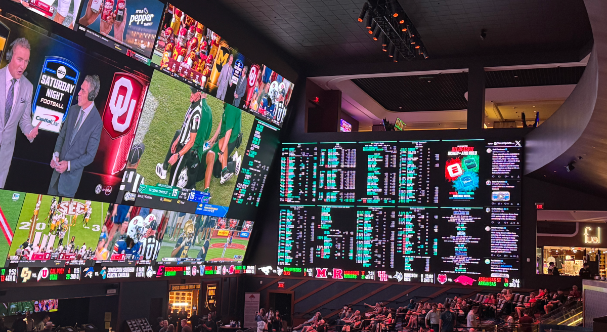 Circa Friday Football Invitational Picks Hit 55.2% Win Rate Through Five Weeks