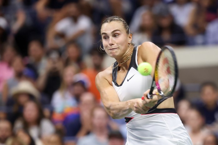 Aryna Sabalenka hits a backhand against Amanda Anisimova in the 2025 US Open final.