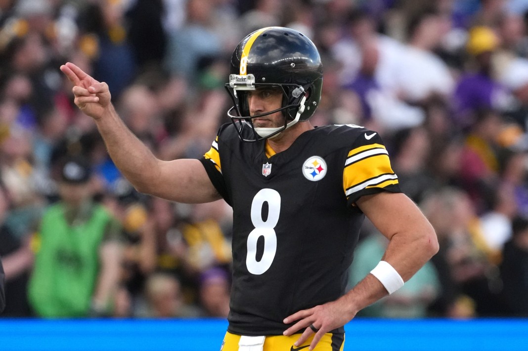 NFL: Dublin Game-Minnesota Vikings at Pittsburgh Steelers Aaron Rodgers, Pittsburgh Steelers, NFL