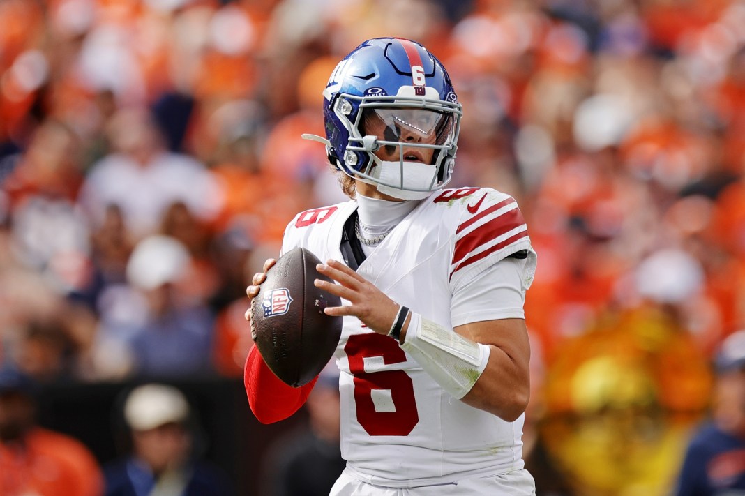 NFL: New York Giants at Denver Broncos Jaxson Dart, NY Giants