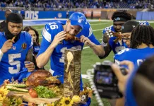 Thanksgiving Day NFL Betting: What You Need To Know Before You Eat — And Bet Lions eat turkey