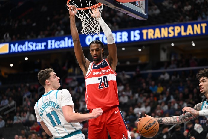 Wizards big man Alexandre Sarr dunks against the Hornets during the 2025-26 NBA season.