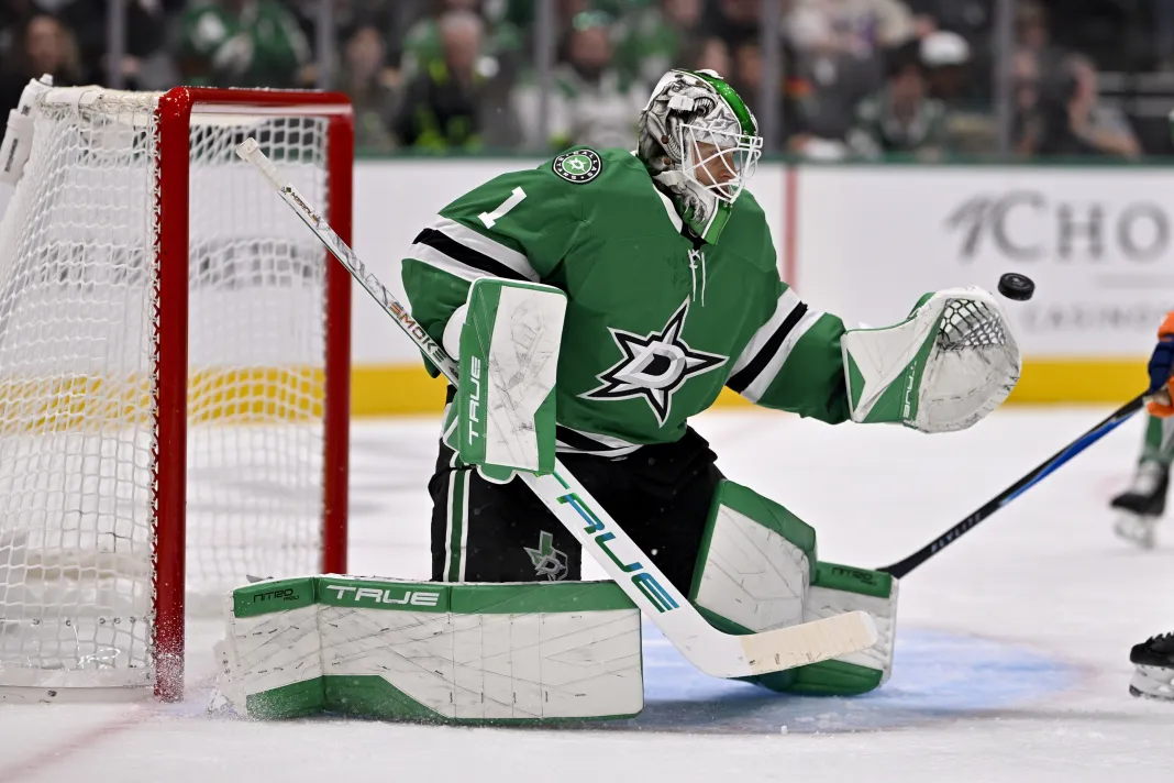 NHL: Edmonton Oilers at Dallas Stars Casey DeSmith, Dallas Stars, NHL