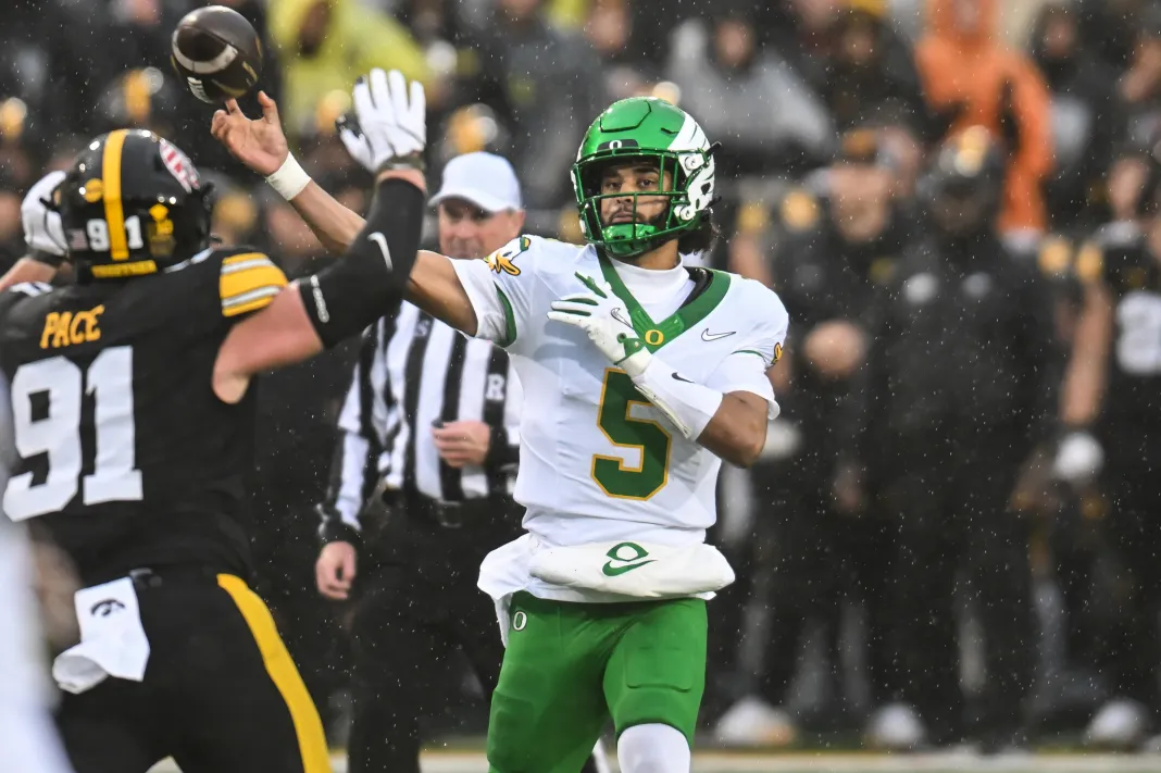 NCAA Football: Oregon at Iowa week 12 college football power ratings