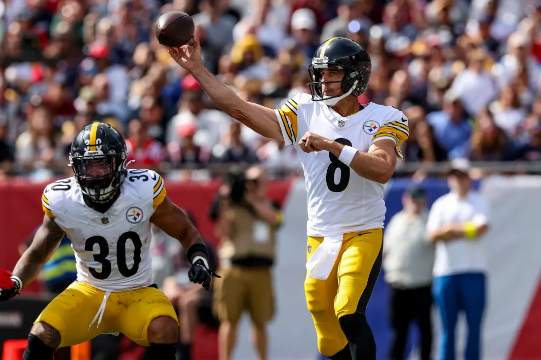 NFL: Pittsburgh Steelers at New England Patriots