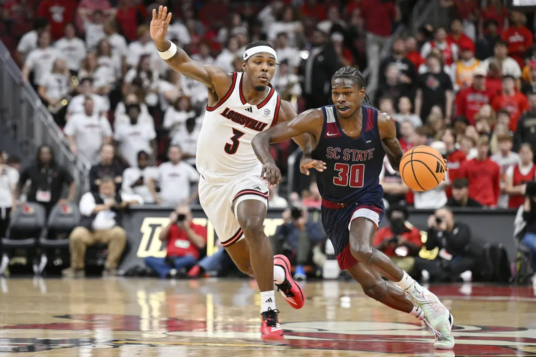 NCAA Basketball: South Carolina State at Louisville college basketball picks december 8
