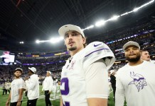 NFL Week 17 Betting: Third-String QBs Go 3-0 ATS as Vikings Stun Lions Max Brosmer