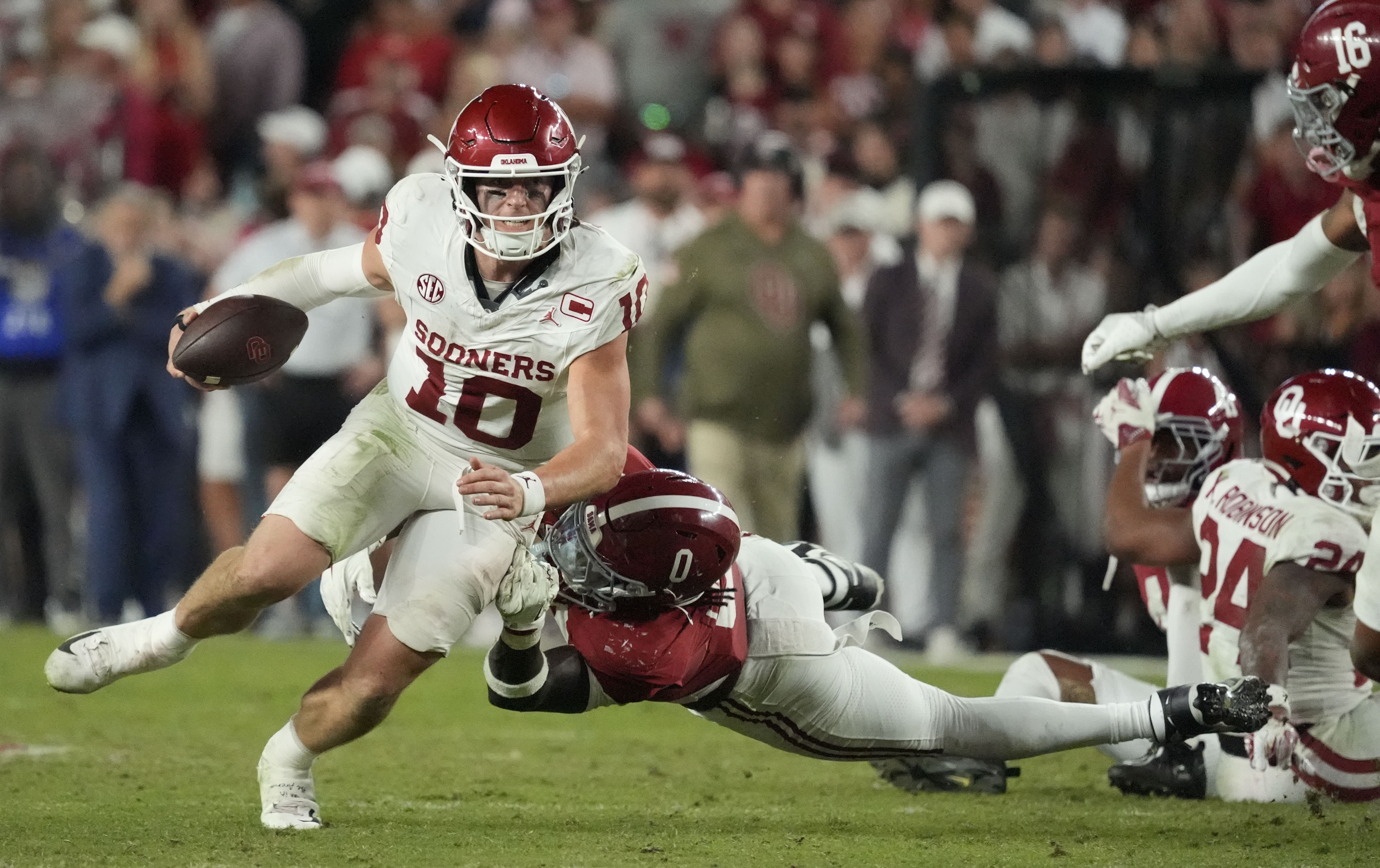 Top Picks from the CFB Betting Splits for Alabama-Oklahoma on Friday December 19th
