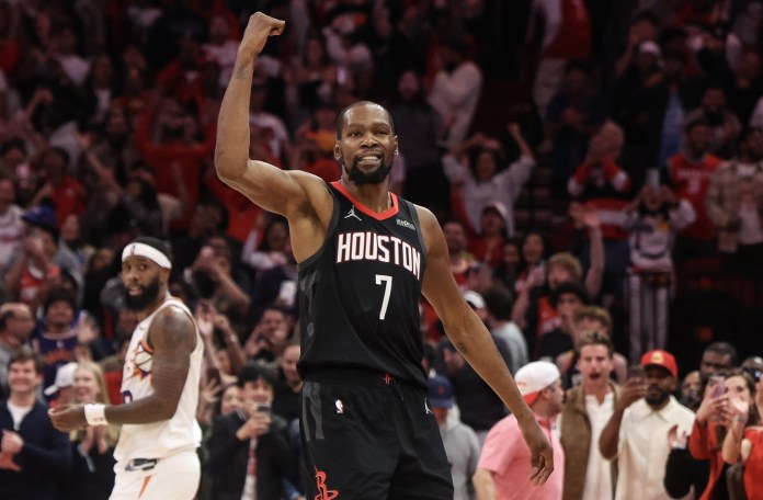 Rockets star Kevin Durant celebrates a game winner against the Suns during the 2025-26 NBA season.
