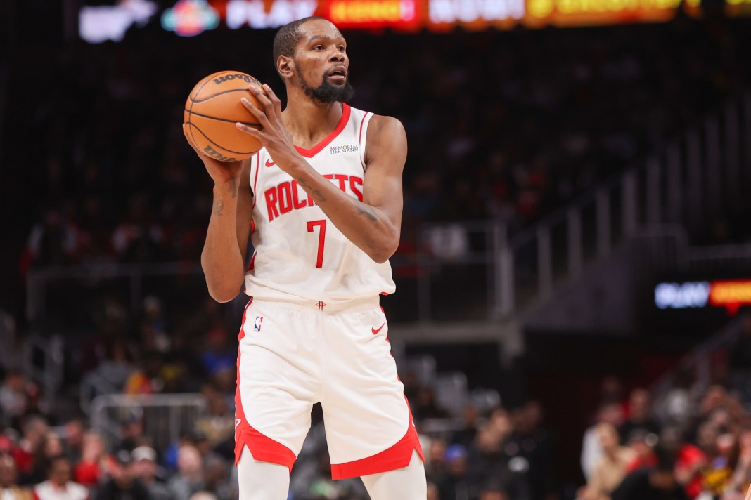 Rockets star Kevin Durant reads the floor against the Spurs during the 2025-26 NBA season.