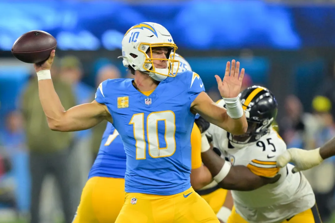 NFL: Pittsburgh Steelers at Los Angeles Chargers Chargers superstar Justin Herbert looks to throw against the Steelers during the 2025 NFL season.
