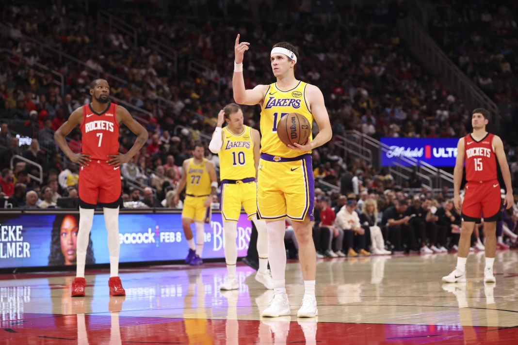 Lakers guard Austin Reaves gets ready to shoot a free throw against the Rockets during the 2025-26 NBA season.