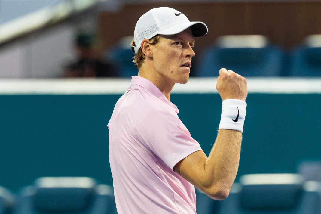 Jannik Sinner celebrates a point won against Jiri Lehecka at the 2026 Miami Open.