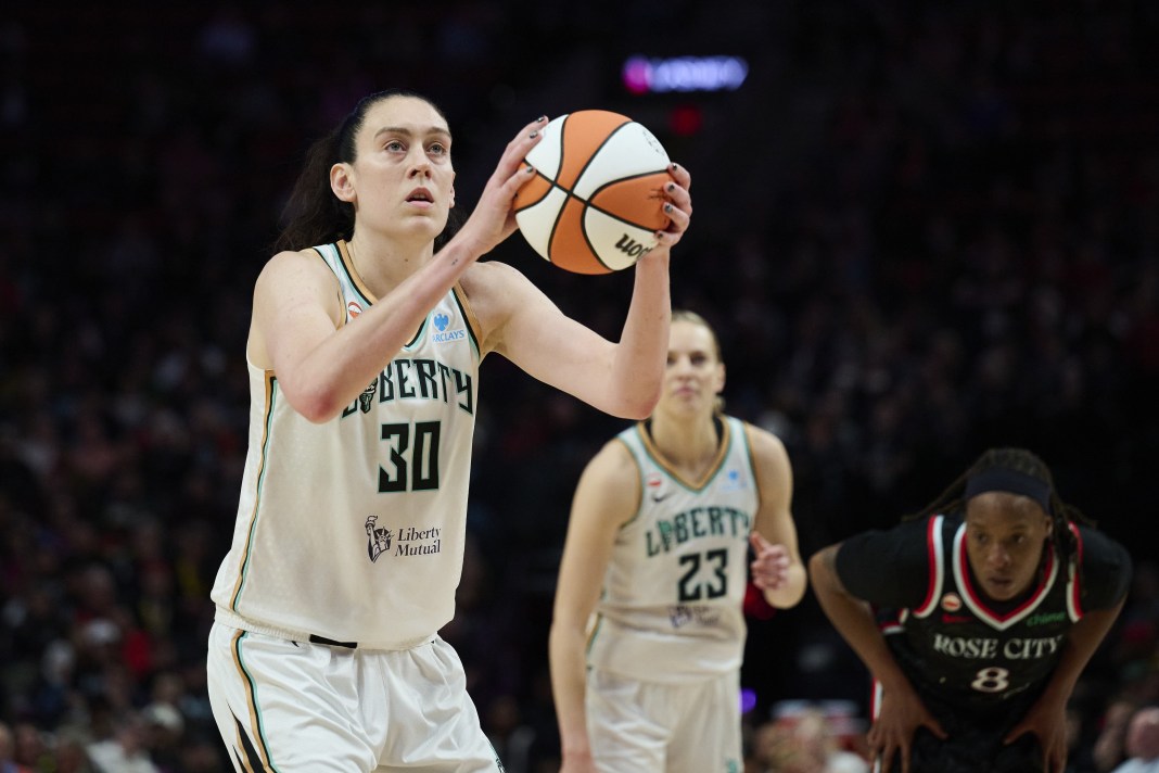 WNBA: New York Liberty at Portland Fire Breanna Stewart, New York Liberty, WNBA