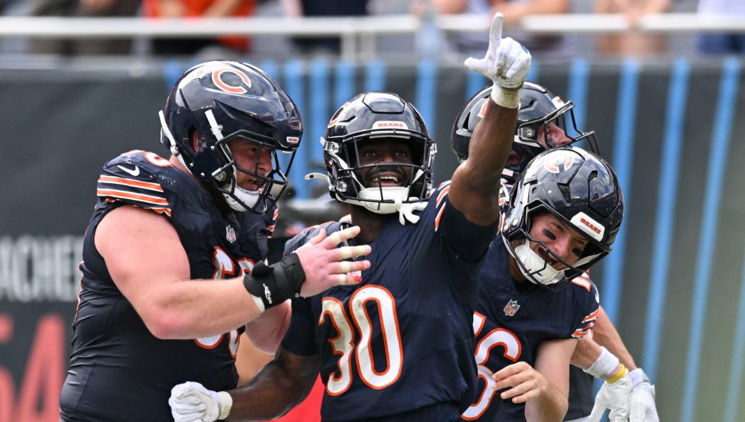 NFL: Cleveland Browns at Chicago Bears Bears celebrate