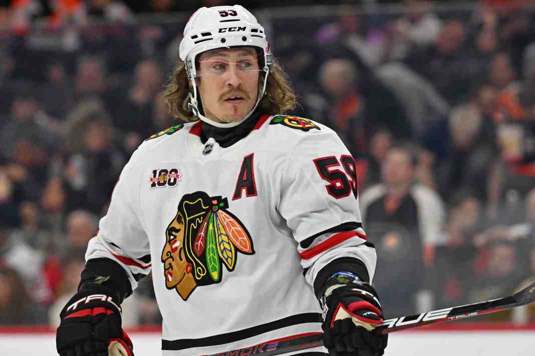 NHL: Chicago Blackhawks at Philadelphia Flyers Tyler Bertuzzi, Chicago Blackhawks, NHL