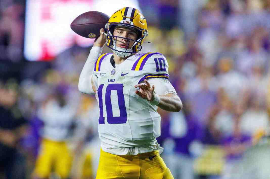 Sam Leavitt, LSU, college football