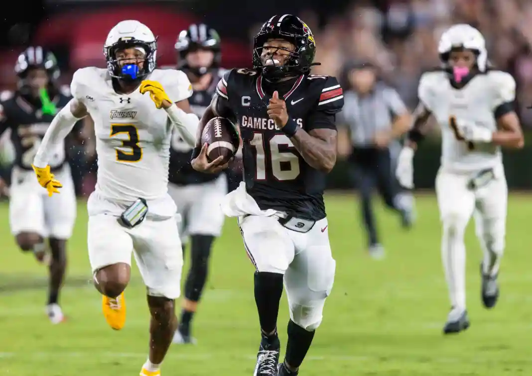 NCAA Football: Towson at South Carolina LaNorris Sellers, South Carolina, college football