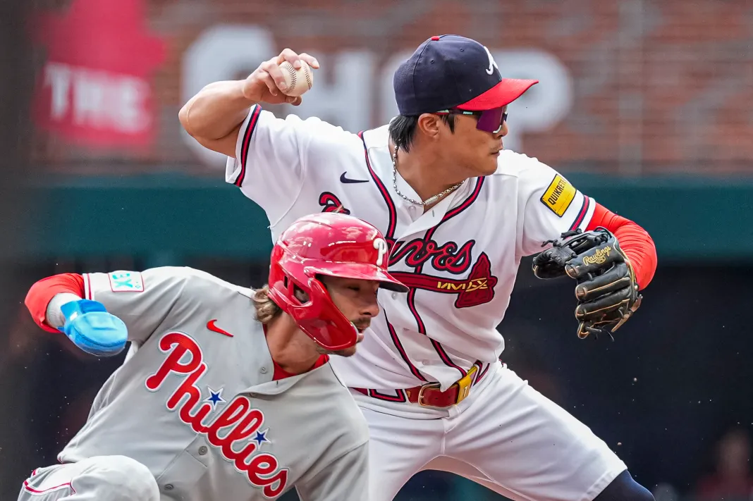MLB: Philadelphia Phillies at Atlanta Braves phillies vs. braves wild card round prediction preview picks