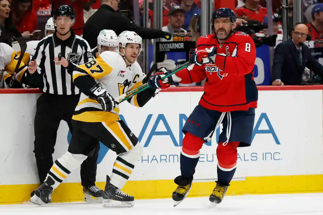 NHL: Pittsburgh Penguins at Washington Capitals Sidney Crosby, Alex Ovechkin, Pittsburgh Penguins, Washington Capitals, NHL