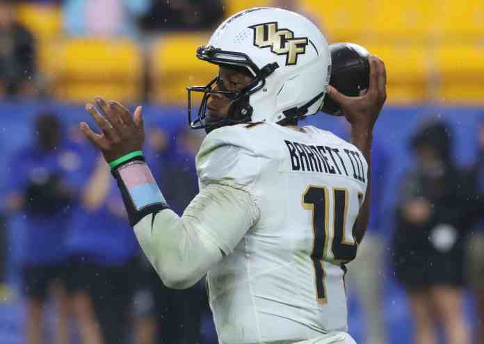 Alonza Barnett, Central Florida, college football