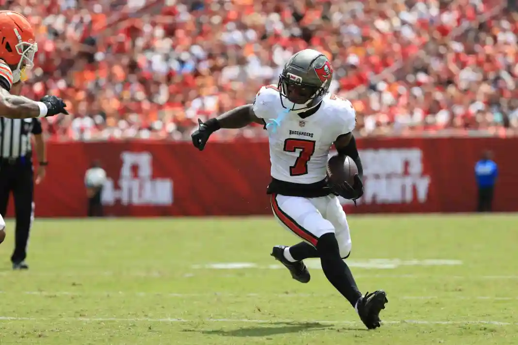 NFL: Cleveland Browns at Tampa Bay Buccaneers Bucky Irving, Tampa Bay Buccaneers, NFL