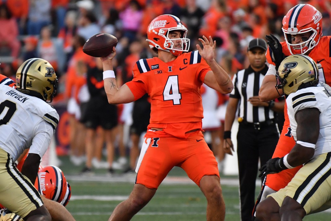 Katin House Illinois quarterback