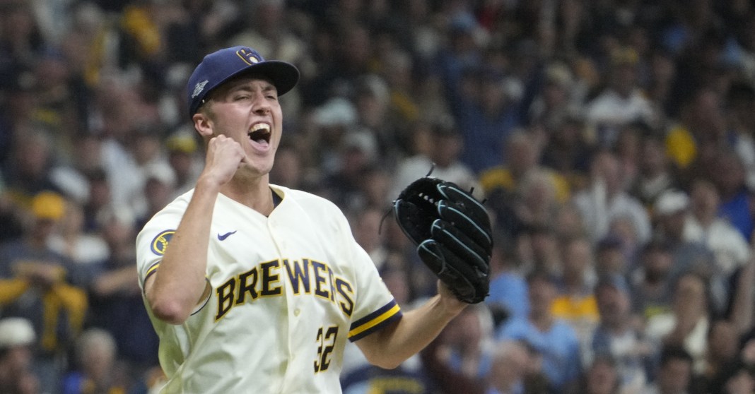MLB: NLDS-San Diego Padres at Milwaukee Brewers