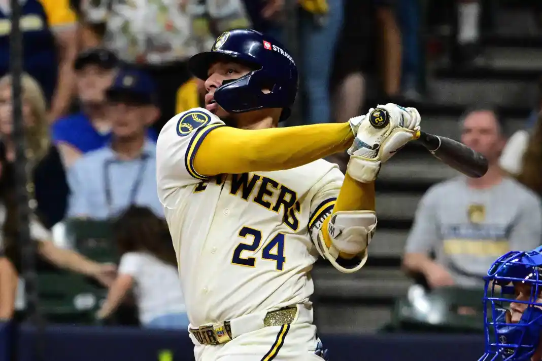 MLB: NLCS-Los Angeles Dodgers at Milwaukee Brewers WIlliam Contreras, Milwaukee Brewers, MLB